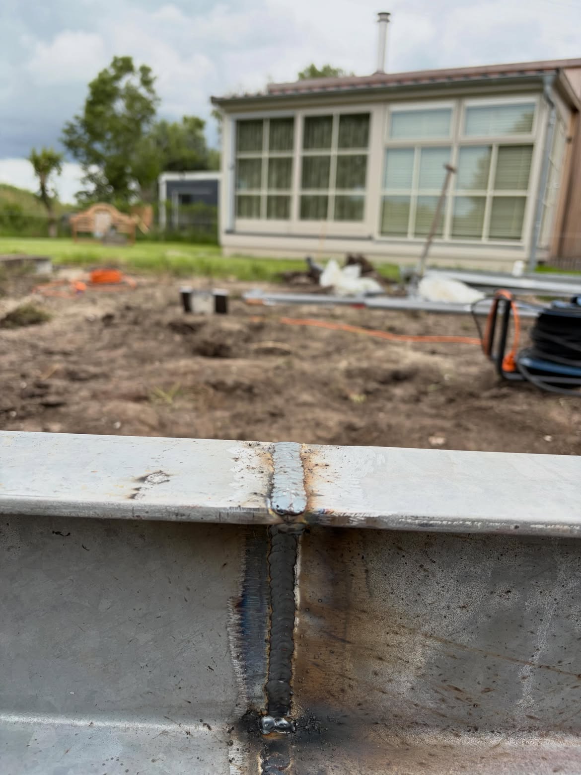 Zware staalconstructie met IP-balken foto 7