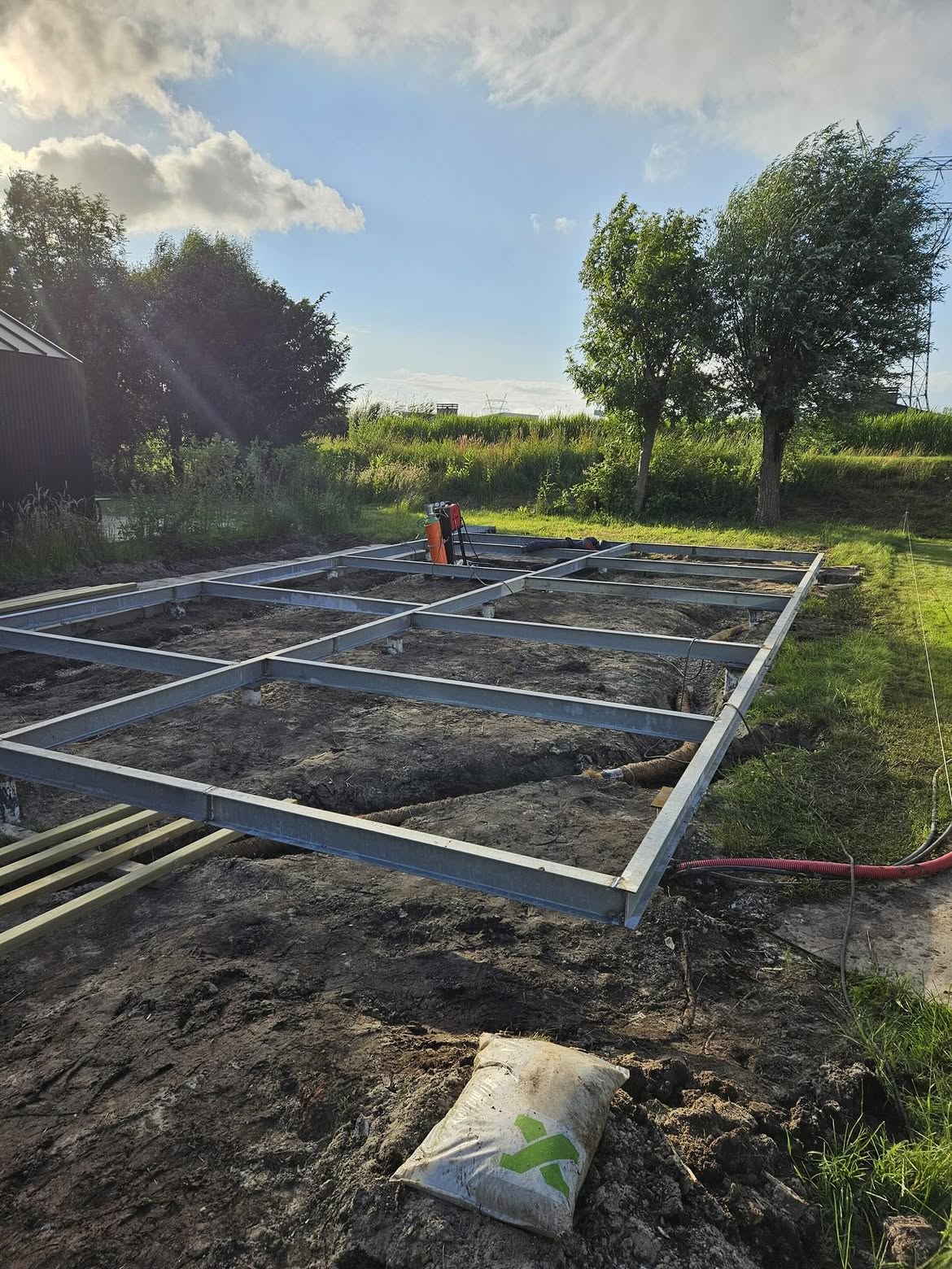 Zware staalconstructie met IP-balken foto 8