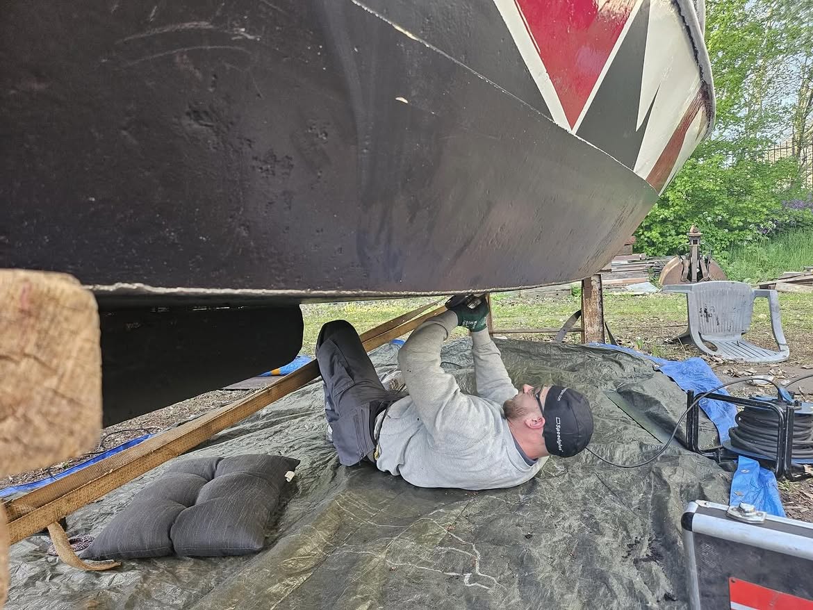 Spoedreparatie vissersboot